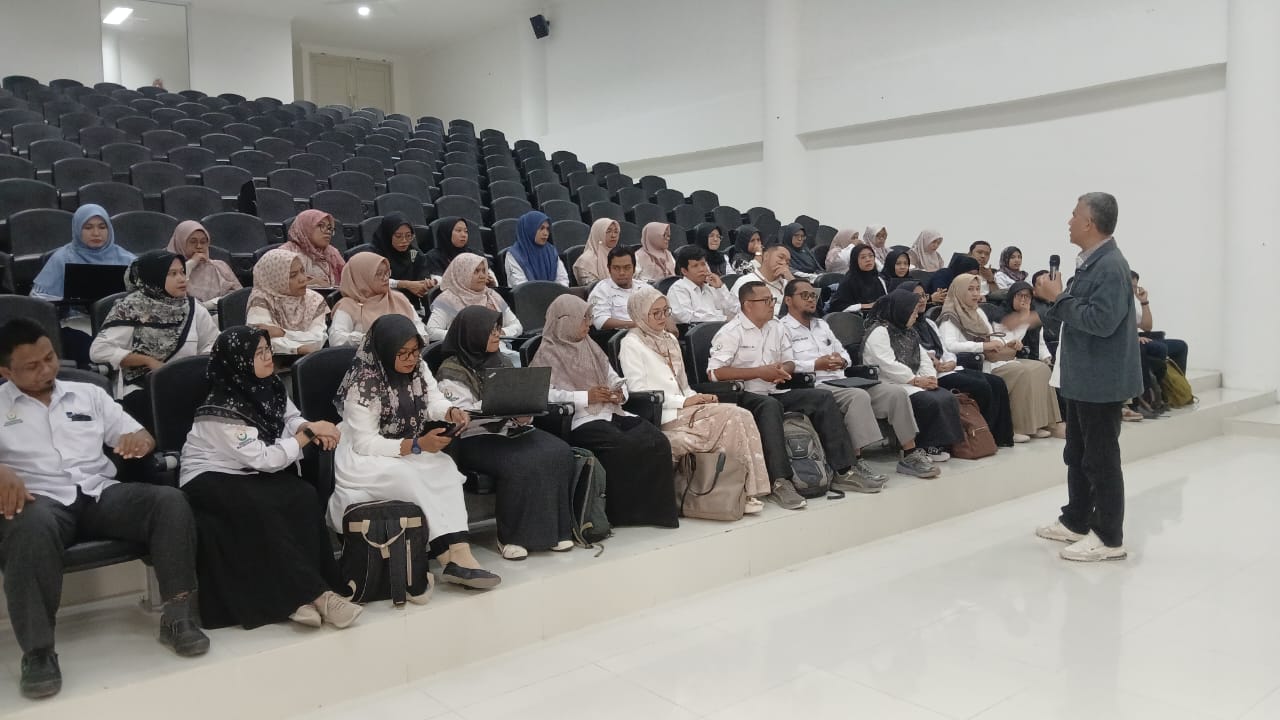 Rektor Hadiri Persiapan Akreditasi dan Syukuran Capaian Unggul di FKIP